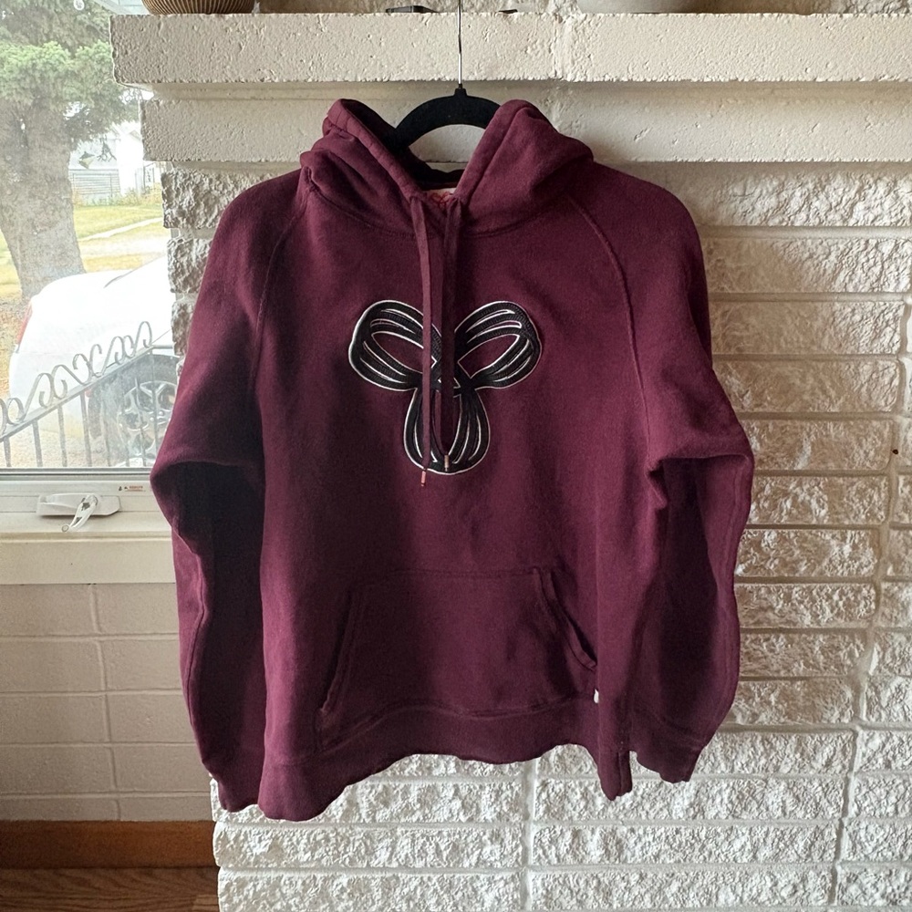 🌸3/$14🌸 TNA Hoodie